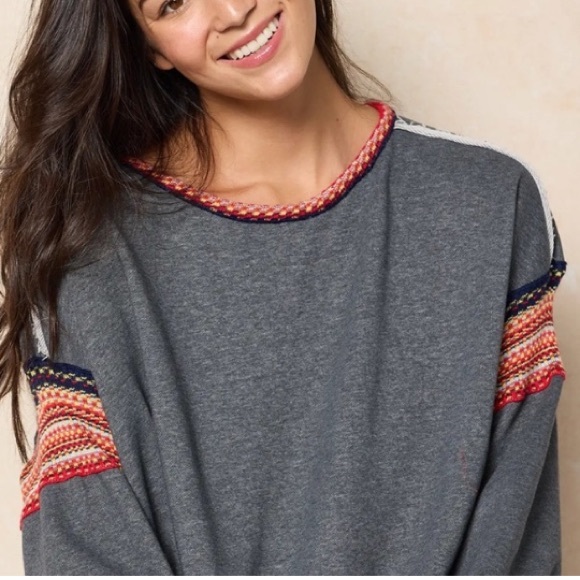 Natural Life - Colorful Knit Trim - Oversized Sweatshirt - Boho Sleeves - L/XL - Picture 3 of 12
